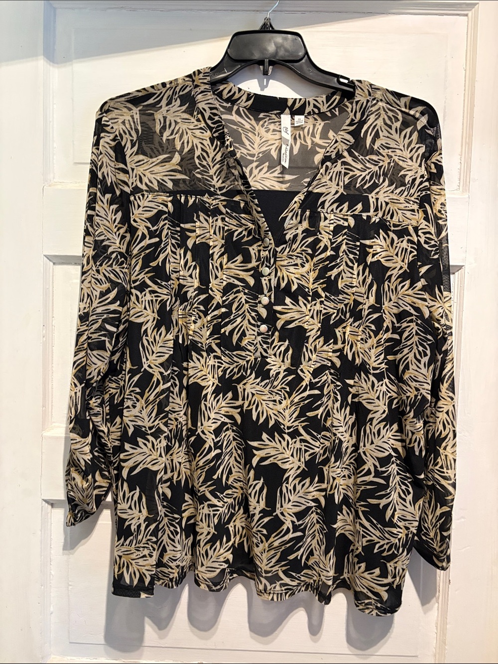 Collection B Black and Beige Leaf-Print V-Neck Blouse
